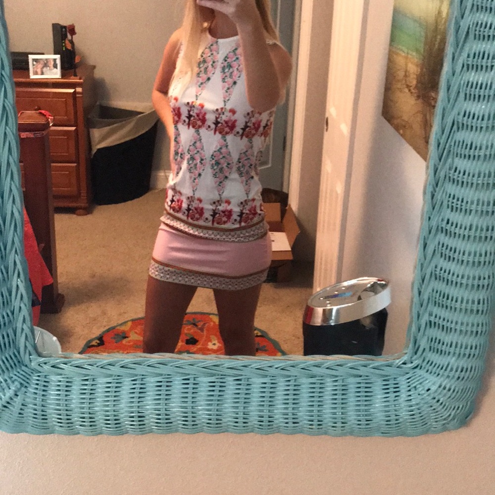 Mini dress - Picture 2 of 6